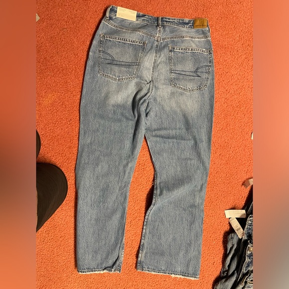 NWT Highest rise 90’s Flare jeans with distressed comfort stretch waistband - Picture 2 of 7